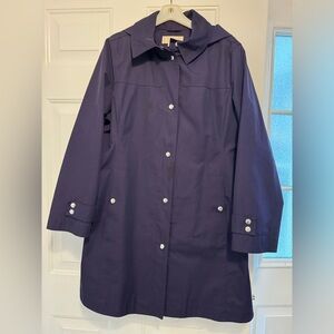 MICHAEL KORS - water repellant hooded and lined raincoat. XL.